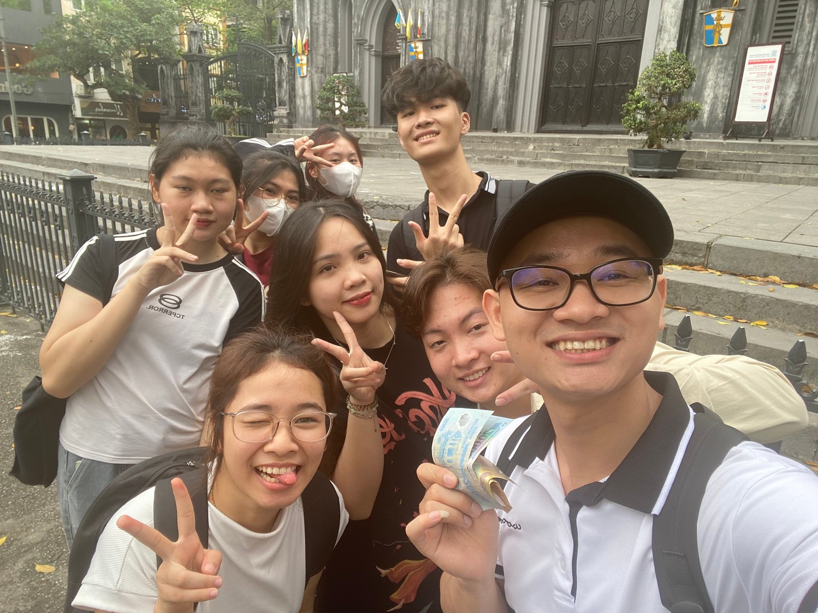 z5593337426423_4b37d102b3a3f50ea0d2f4f24eb40384